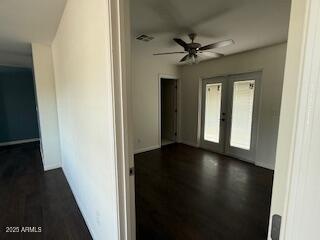 217 Fairhaven Road Kearny, AZ 85137 - Photo 4 of 13 a view of a hallway with wooden floor