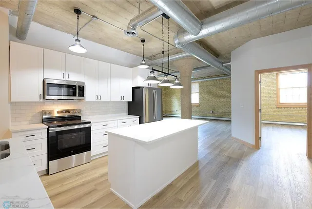 $399,900 | 210 11th Street North, Unit 104, Fargo, ND 58102