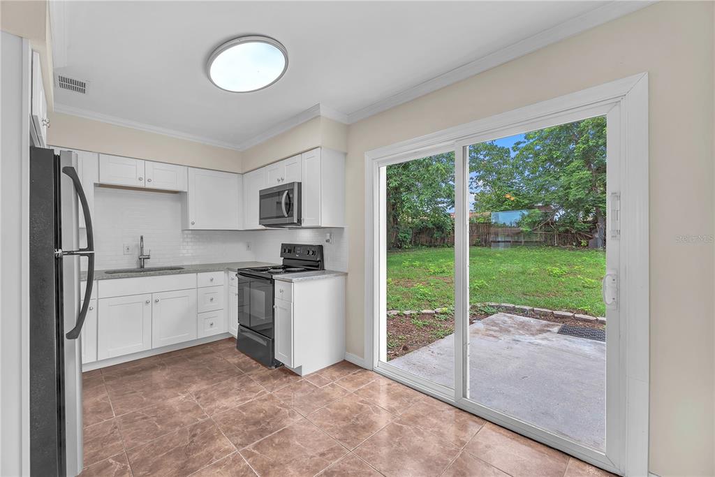 508 Clearfield Road Brandon, FL 33511 - Photo 6 of 23