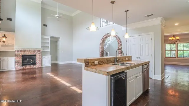 $615,000 | 7309 Live Oak Way, Pass Christian, MS 39571