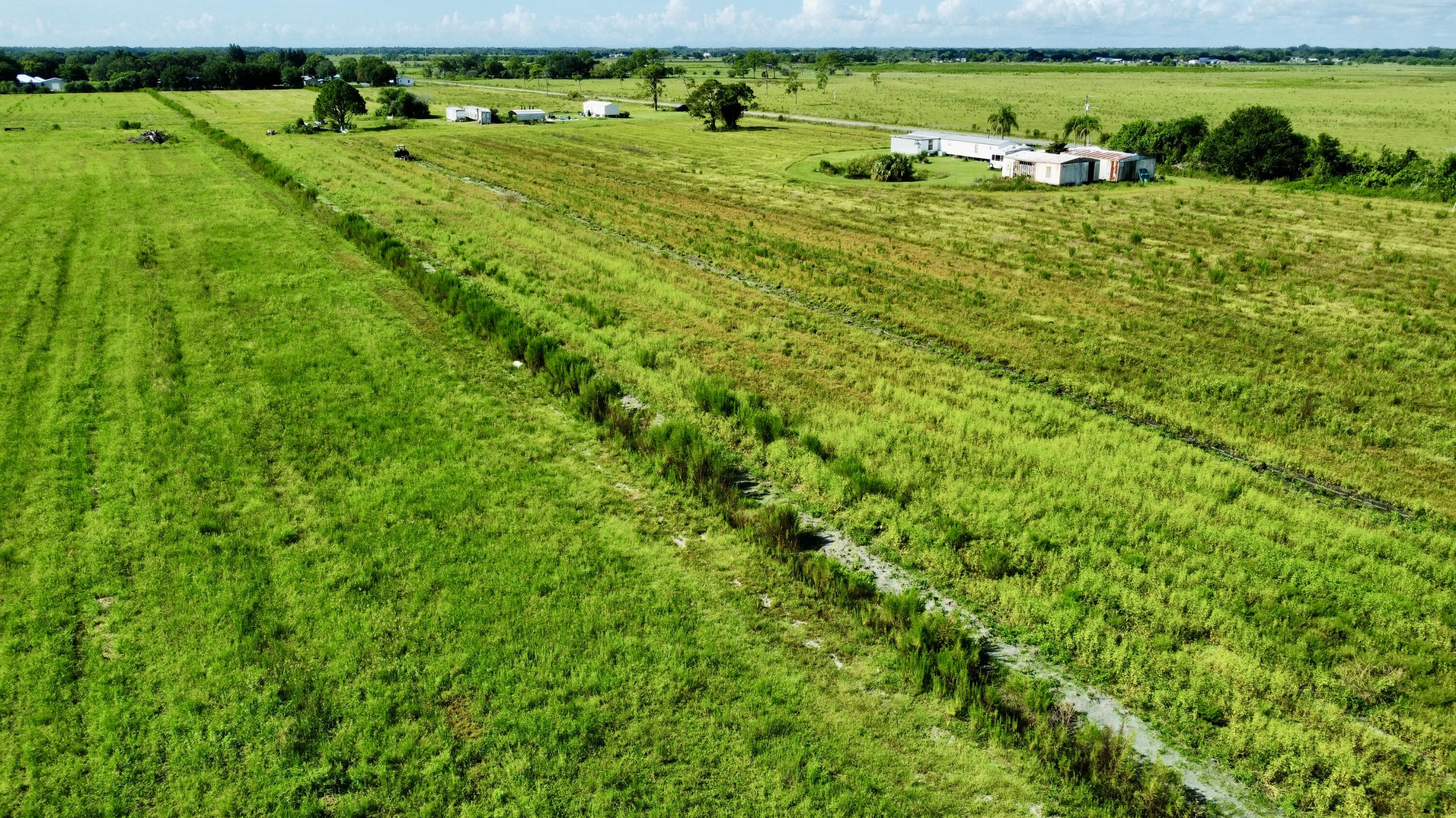 2258 Starns Loop Road Okeechobee, FL 34974 - Photo 10 of 13 dji_fly_20260831_102510_874_178818664190