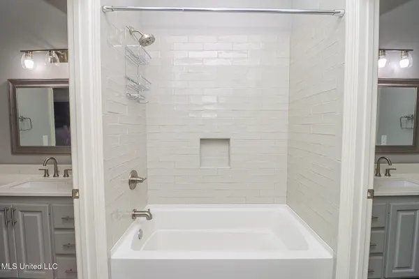 $785,000 | 113 Trails End Flora Ms 39071, Flora, MS 39071