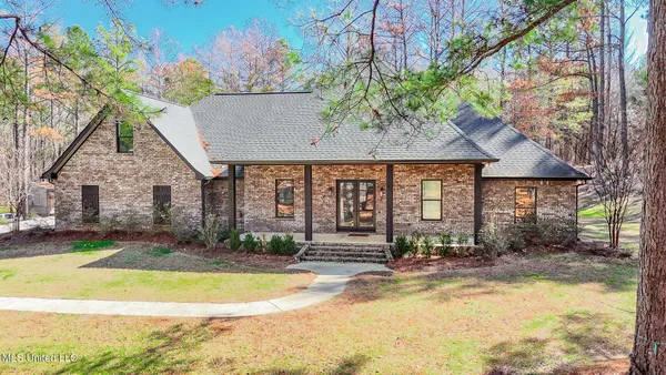 $785,000 | 113 Trails End Flora Ms 39071, Flora, MS 39071