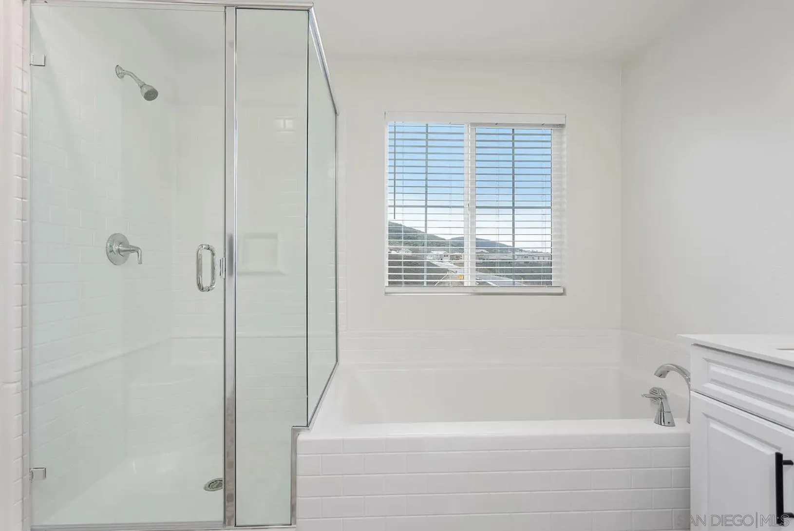 1013 Crestline Road San Marcos, CA 92069 - Photo 26 of 38