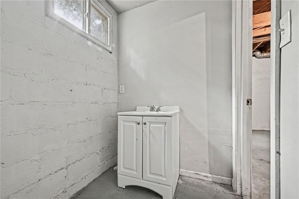 2425 South Lee's Summit Road Independence, MO 64055 - Photo 13 of 17 Gallery Image 13