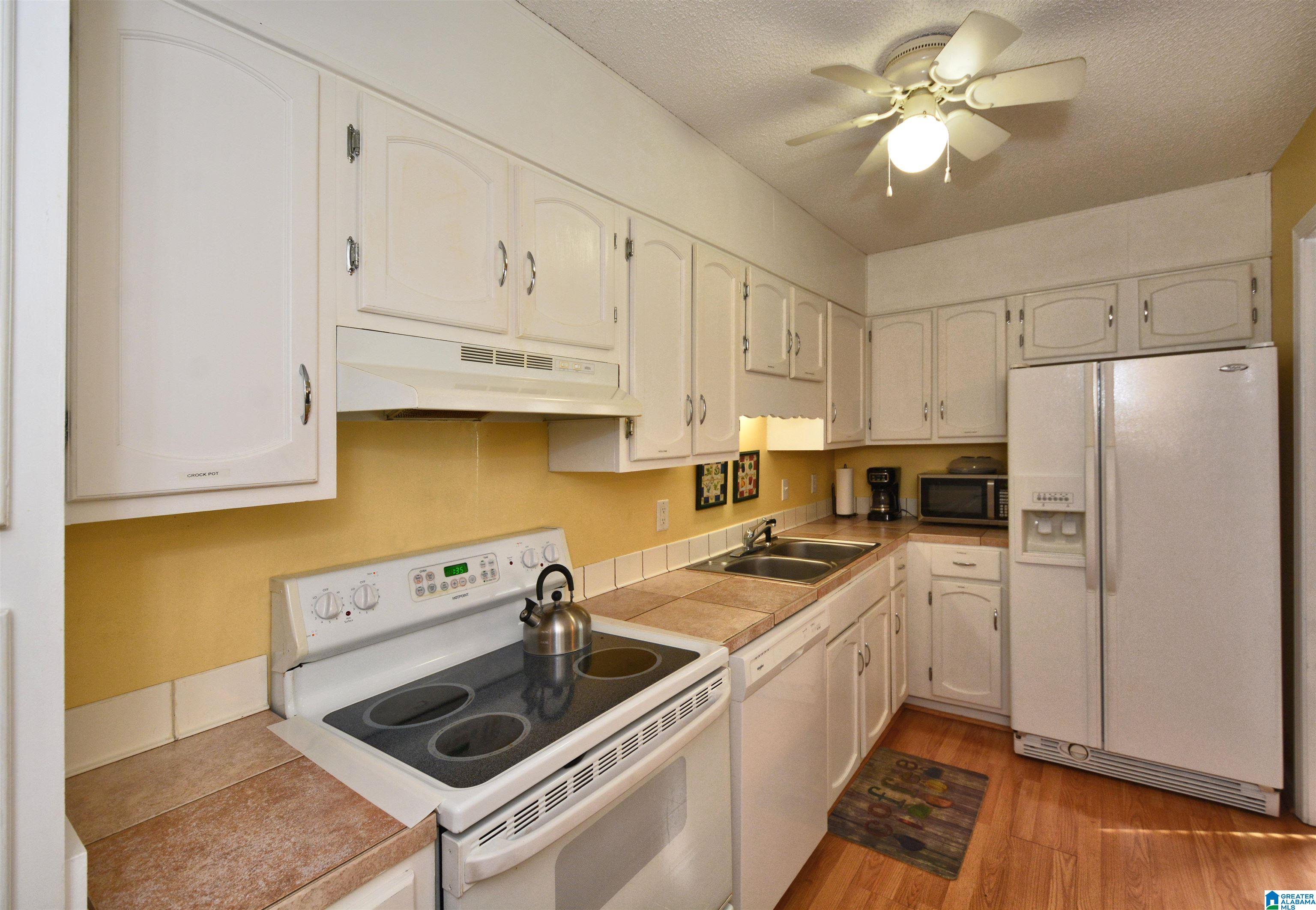715 Cahaba Manor Trail Pelham, AL 35124 - Photo 14 of 34
