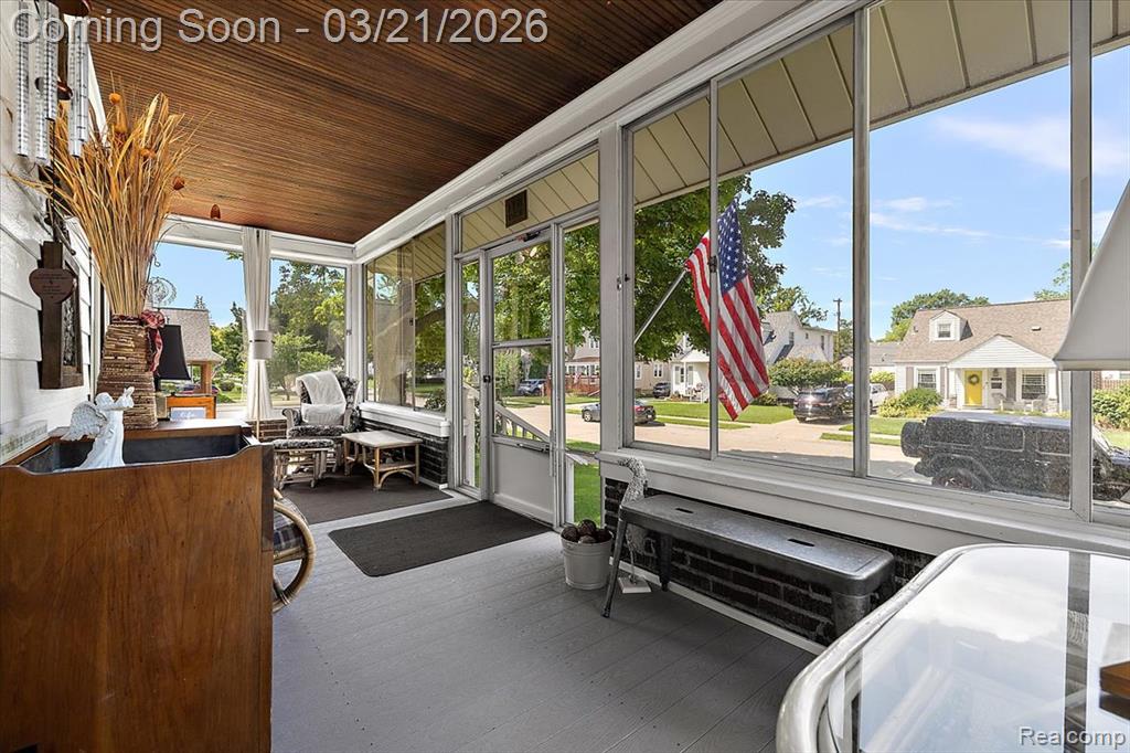 1957 Columbia Road Berkley, MI 48072 - Photo 6 of 56 Gallery Image 6