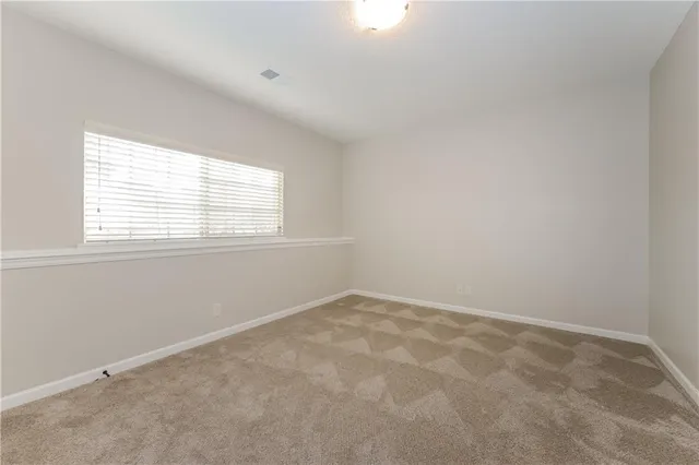 $2,100 | 407 Golfview Drive, Pleasant Hill, MO 64080