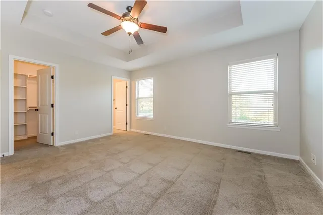 $2,100 | 407 Golfview Drive, Pleasant Hill, MO 64080