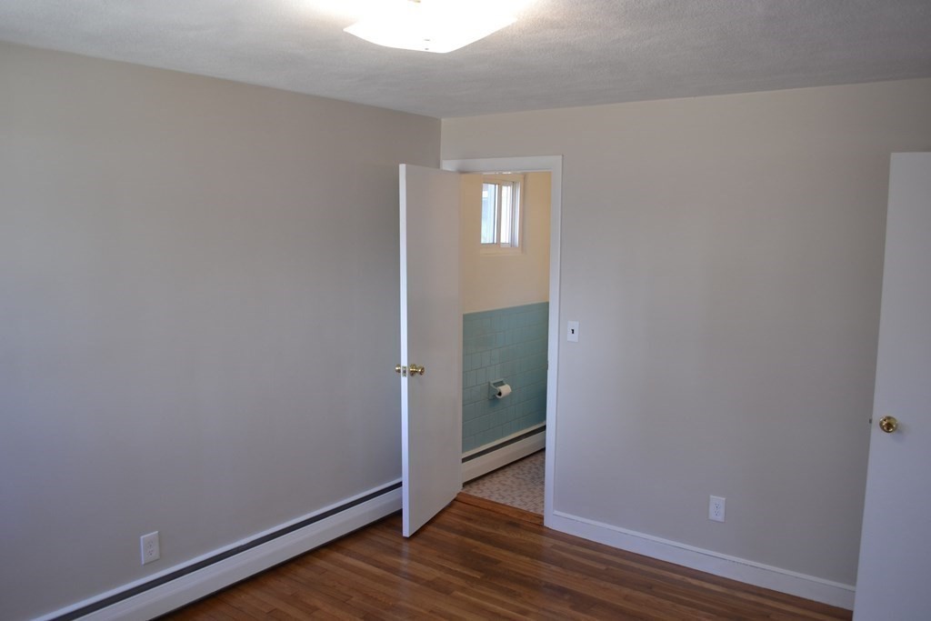 7 Harrow Road Norwood, MA 02062 - Photo 12 of 32 Gallery Image 12