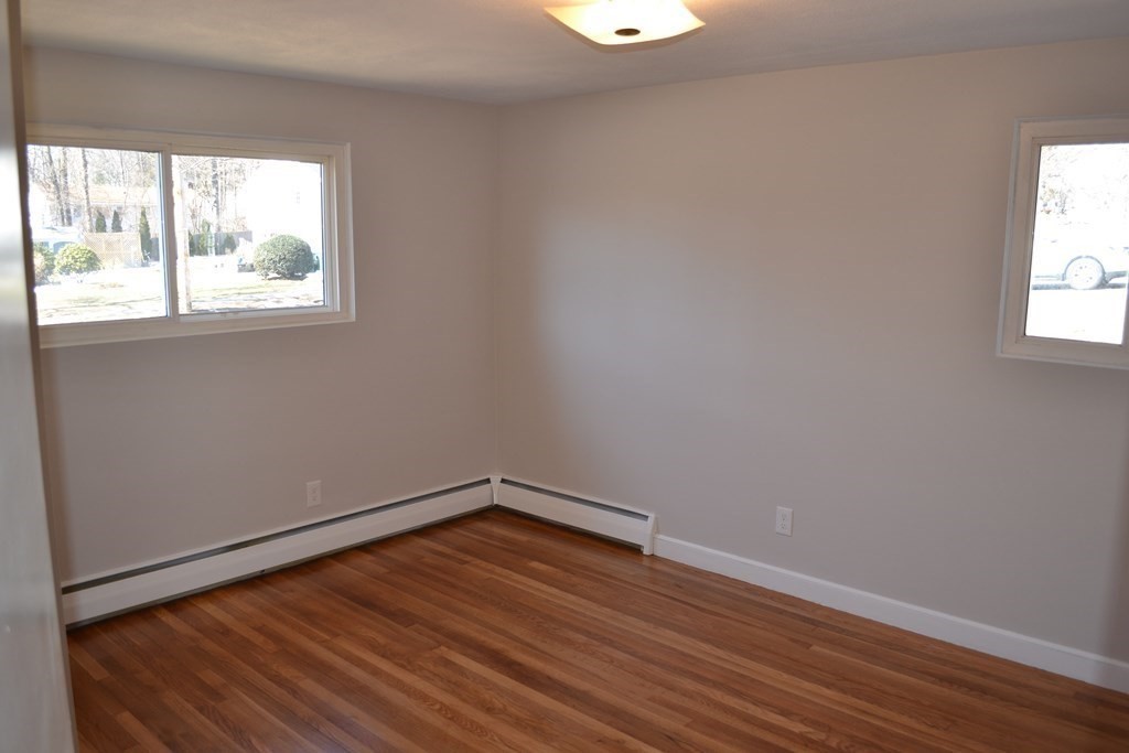 7 Harrow Road Norwood, MA 02062 - Photo 15 of 32 Gallery Image 15