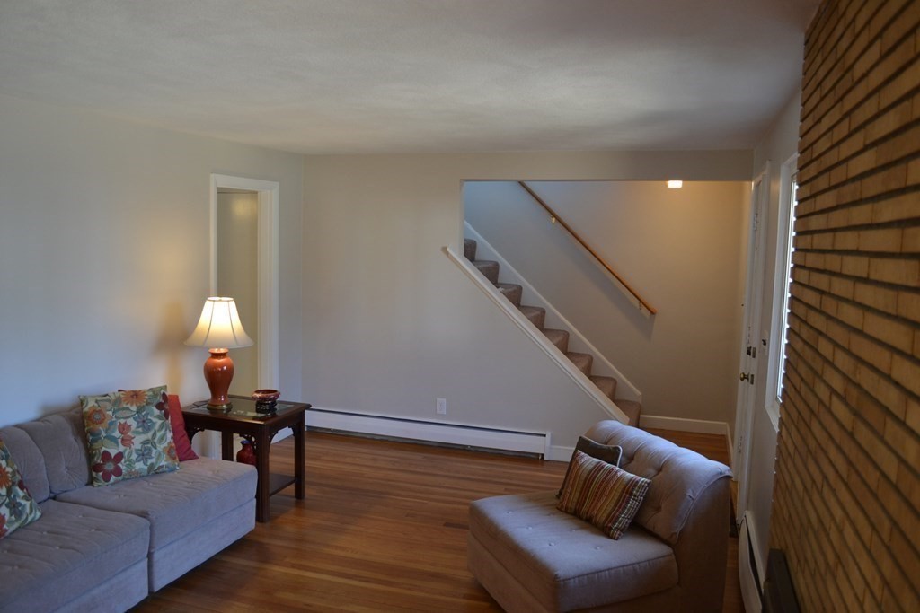 7 Harrow Road Norwood, MA 02062 - Photo 10 of 32 Gallery Image 10