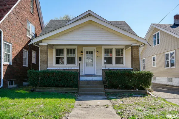 $74,900 | 518 East Arcadia Avenue, Peoria, IL 61603