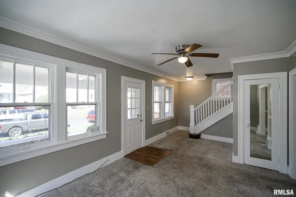 $74,900 | 518 East Arcadia Avenue, Peoria, IL 61603