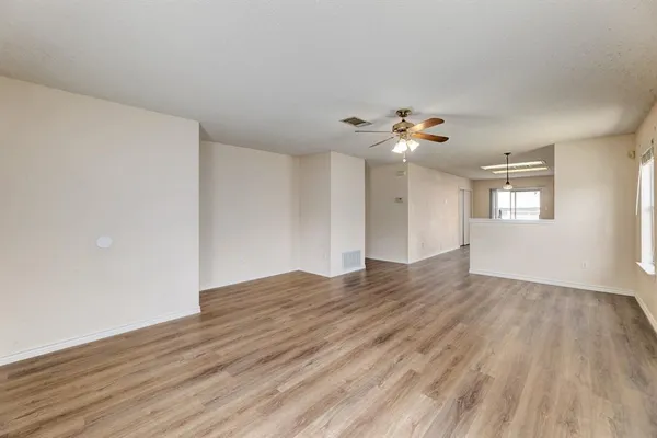 $1,850 | 2101 Parksville Way, Cedar Park, TX 78613