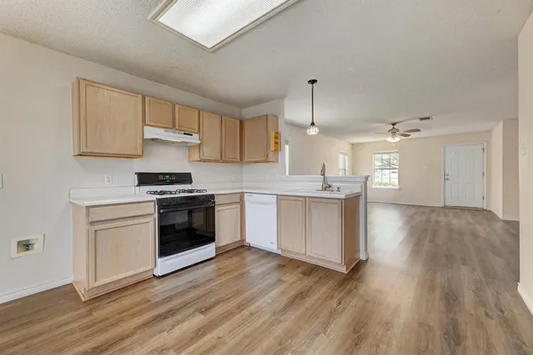 $1,850 | 2101 Parksville Way, Cedar Park, TX 78613