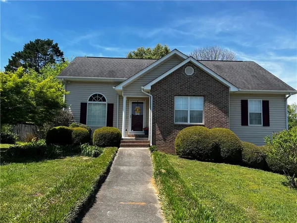 $284,900 | 115 Chelcy Drive Southeast, Calhoun, GA 30701
