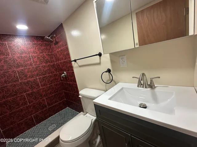 $425,000 | 277 South Courtland Street, East Stroudsburg, PA 18301