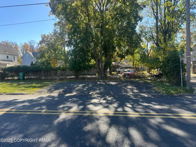 $425,000 | 277 South Courtland Street, East Stroudsburg, PA 18301