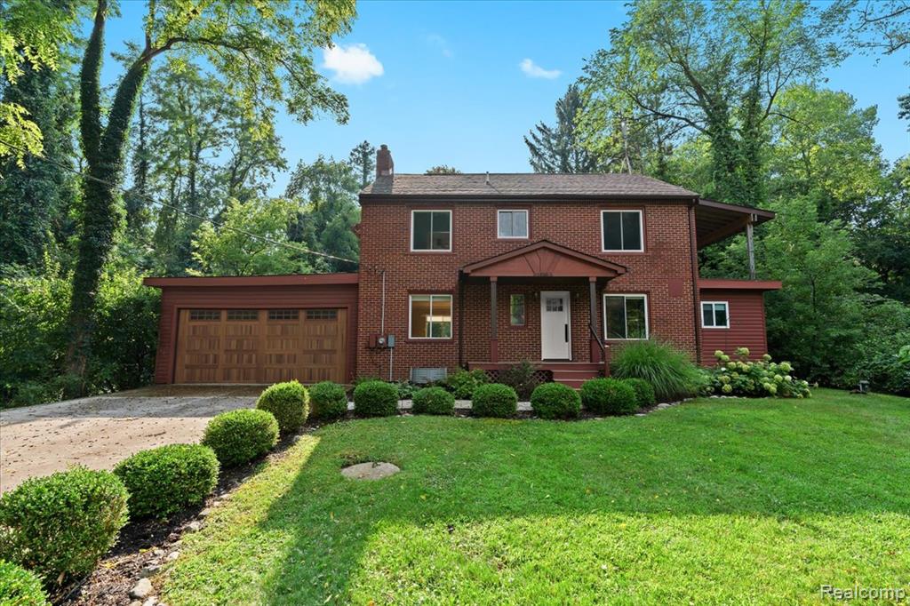 1350 Pettibone Lake Road Highland, MI 48356 - Photo 2 of 51