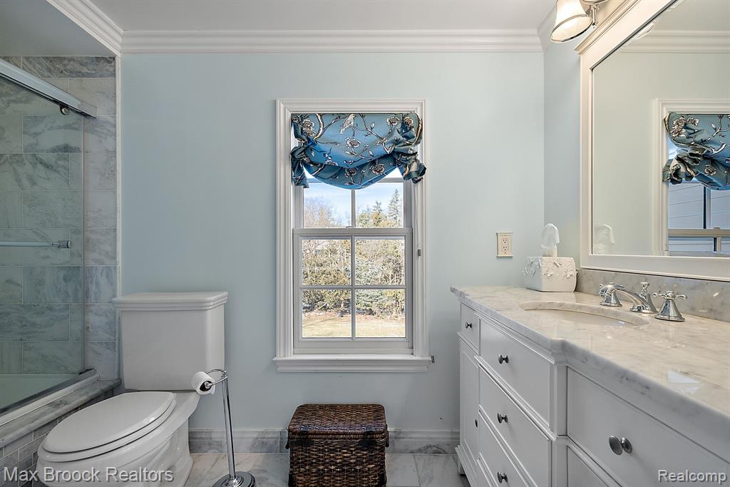 110 Denbar Road Bloomfield Hills, MI 48304 - Photo 27 of 37