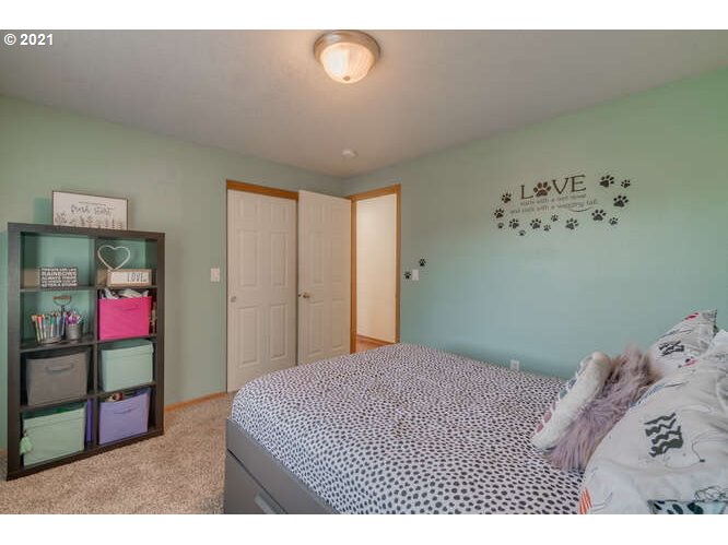 365 Edgewater Road Gladstone, OR 97027 - Photo 14 of 26 Gallery Image 14