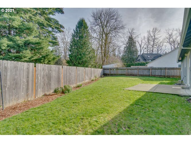 365 Edgewater Road Gladstone, OR 97027 - Photo 22 of 26 Gallery Image 22