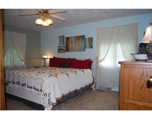 24213 Layton Road South Bend, IN 46614 - Photo 8 of 24 Gallery Image 8