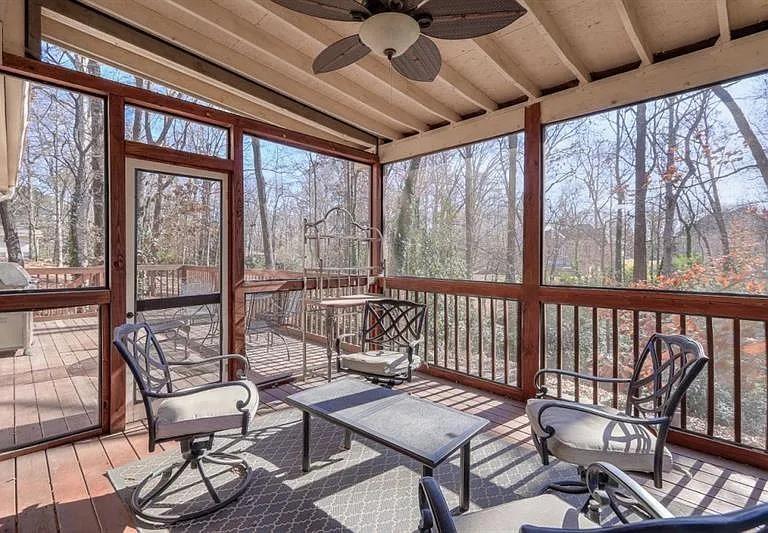 555 Greenland Road Northeast Sandy Springs, GA 30342 - Photo 36 of 47