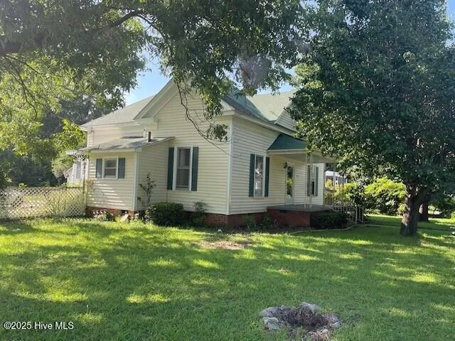 $135,000 | 806 West Roseboro Street, Roseboro, NC 28382