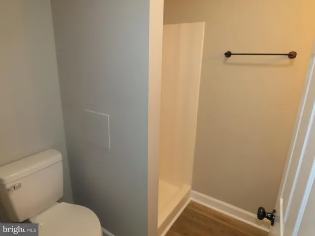 $2,350 | 1805 West 10th Street, Wilmington, DE 19805