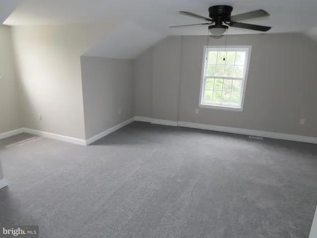 $2,350 | 1805 West 10th Street, Wilmington, DE 19805