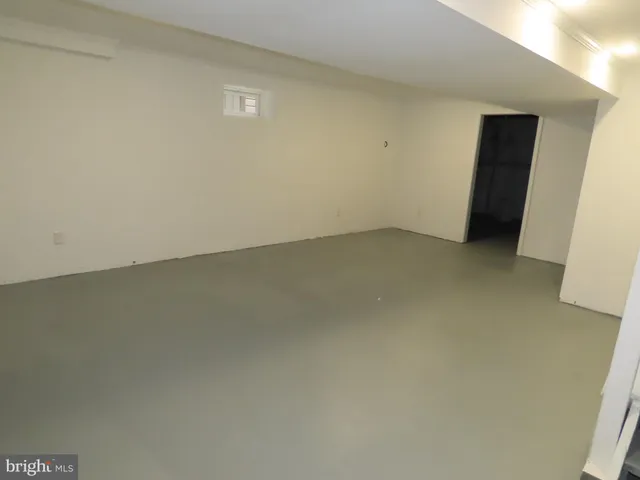 $2,350 | 1805 West 10th Street, Wilmington, DE 19805