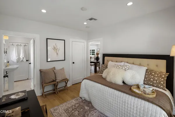 $1,090,000 | 930 North Catalina Avenue, Pasadena, CA 91104