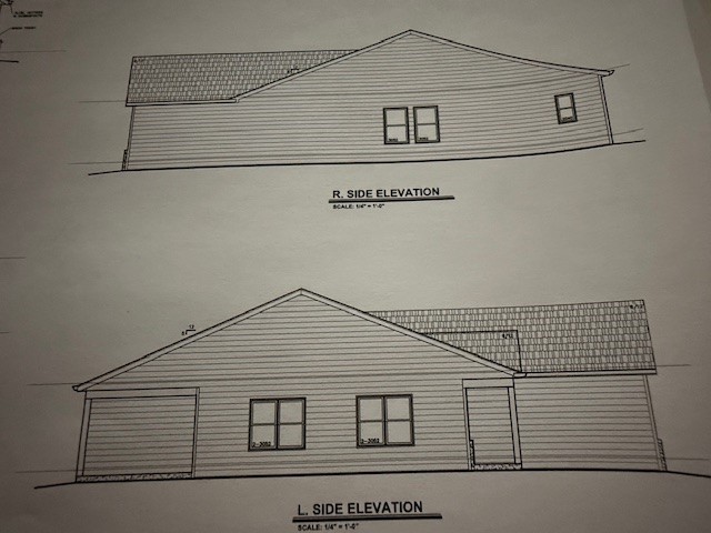 21 North Country Club Road Effingham, IL 62401 - Photo 5 of 12 left and right side elevations