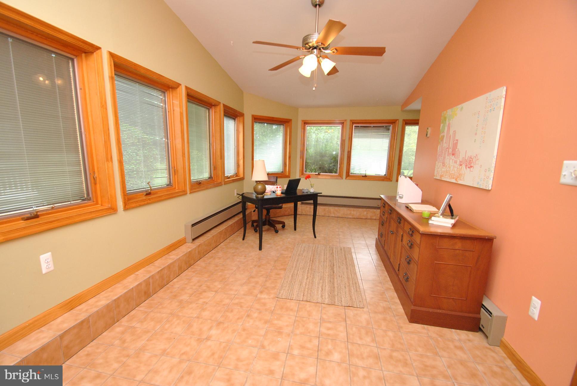 9620 Dundawan Road Baltimore, MD 21236 - Photo 22 of 30 OFFICE / DEN / REC ROOM AREA