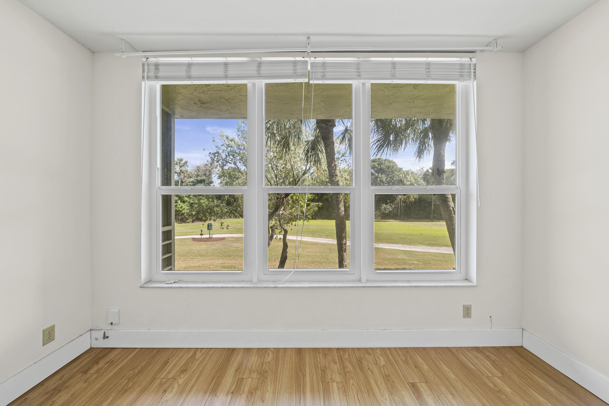 4007 North Cypress Drive, Unit 204 Pompano Beach, FL 33069 - Photo 12 of 44 8 Primary Bedroom Suite (6)