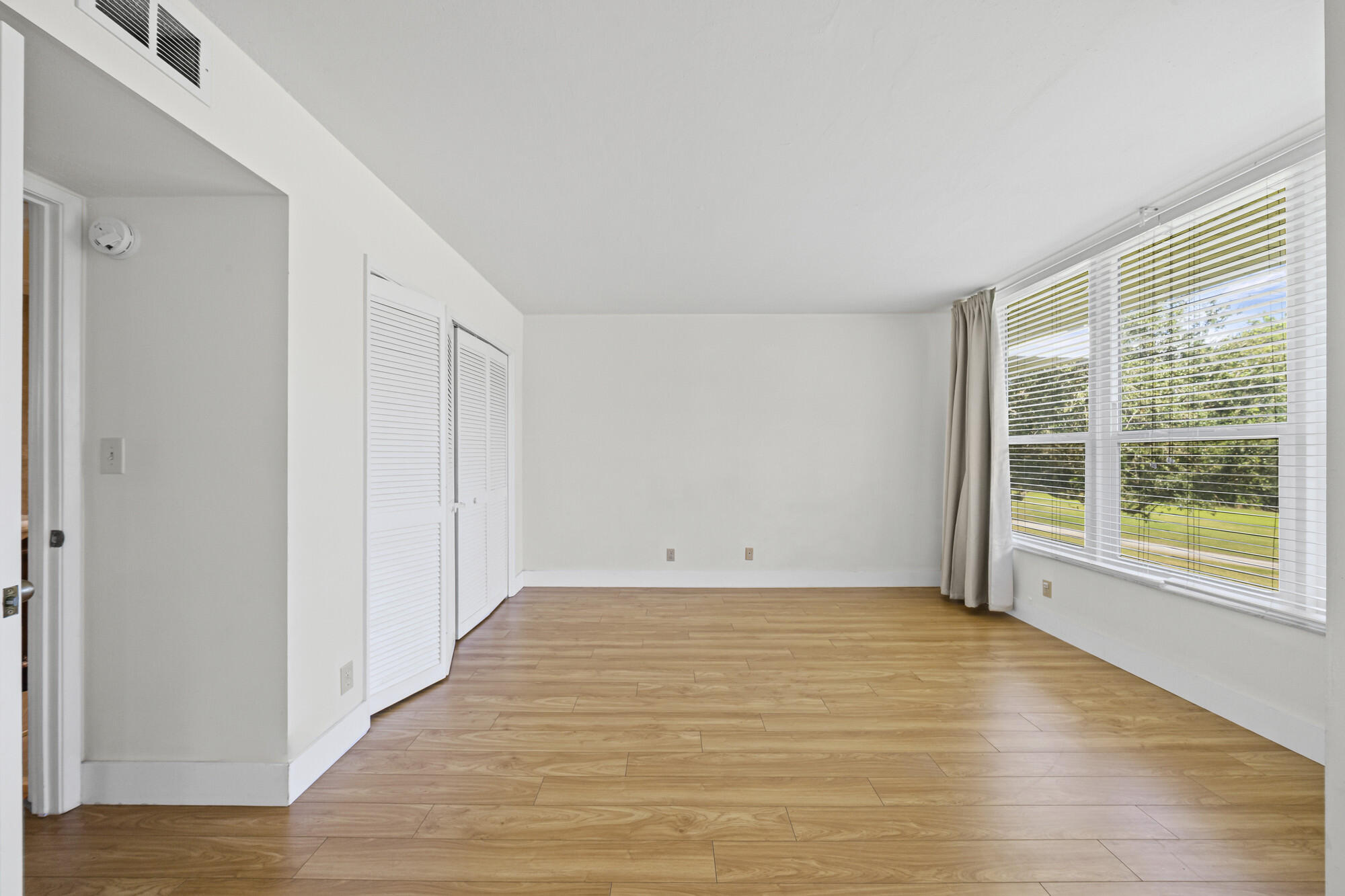 4007 North Cypress Drive, Unit 204 Pompano Beach, FL 33069 - Photo 21 of 44 13 Guest Bedroom B (1)