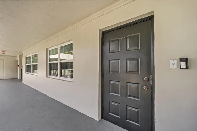 $265,000 | 4007 North Cypress Drive, Unit 204, Pompano Beach, FL 33069
