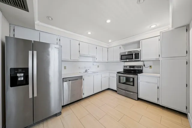 $265,000 | 4007 North Cypress Drive, Unit 204, Pompano Beach, FL 33069