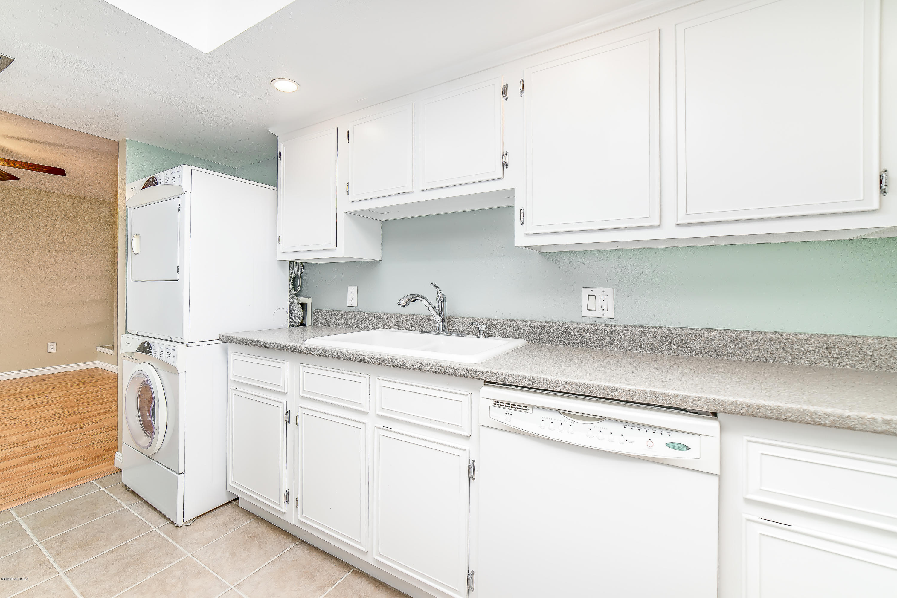 8255 North Oracle Road, Unit 204 Tucson, AZ 85704 - Photo 7 of 18