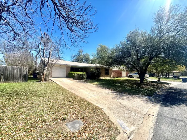 $1,995 | 8209 Easter Cove, Austin, TX 78757