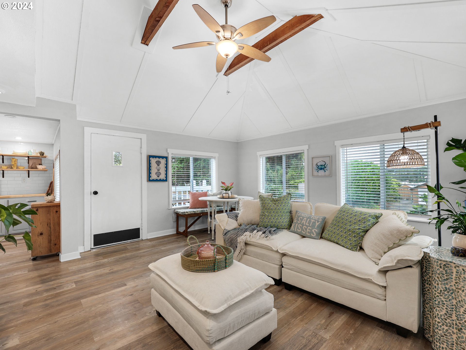 90518 Lewis Road Warrenton, OR 97146 - Photo 8 of 40 Gallery Image 8
