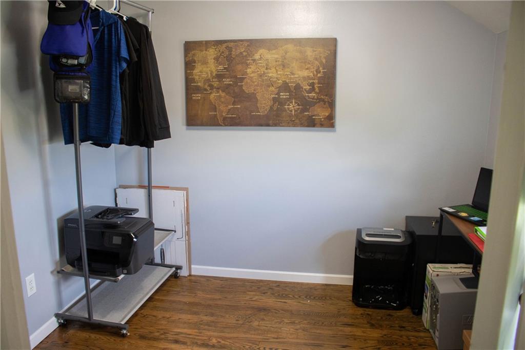 4205 Hamilton Road Pittsburgh, PA 15236 - Photo 8 of 18 Gallery Image 8