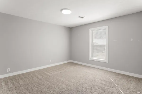 $299,900 | 815 North Main Street, Mishawaka, IN 46545