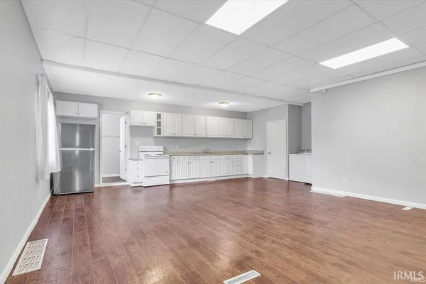 $299,900 | 815 North Main Street, Mishawaka, IN 46545