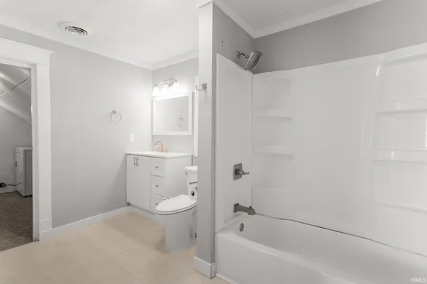 $299,900 | 815 North Main Street, Mishawaka, IN 46545