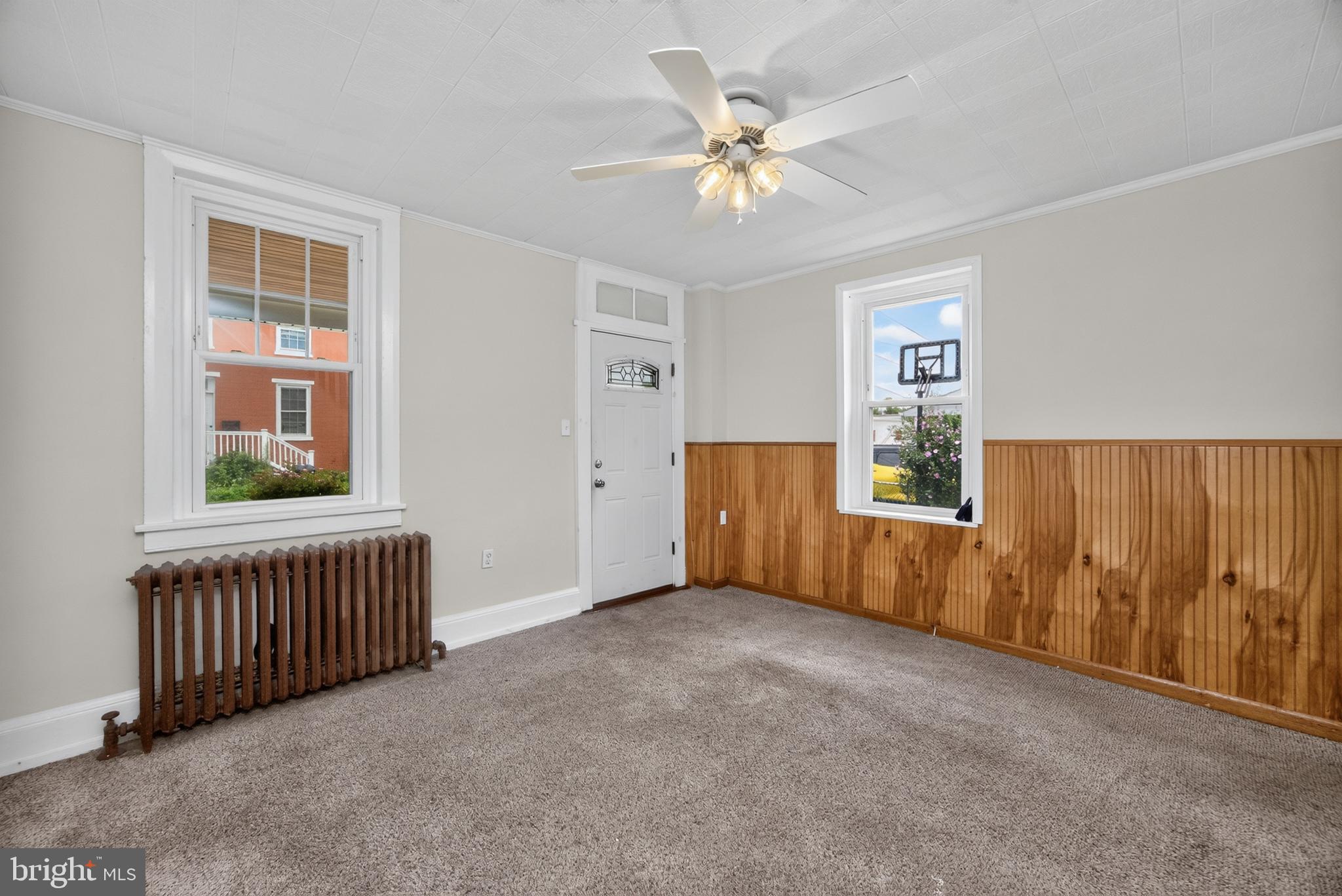 10 5th Street Brookhaven, PA 19015 - Photo 5 of 36