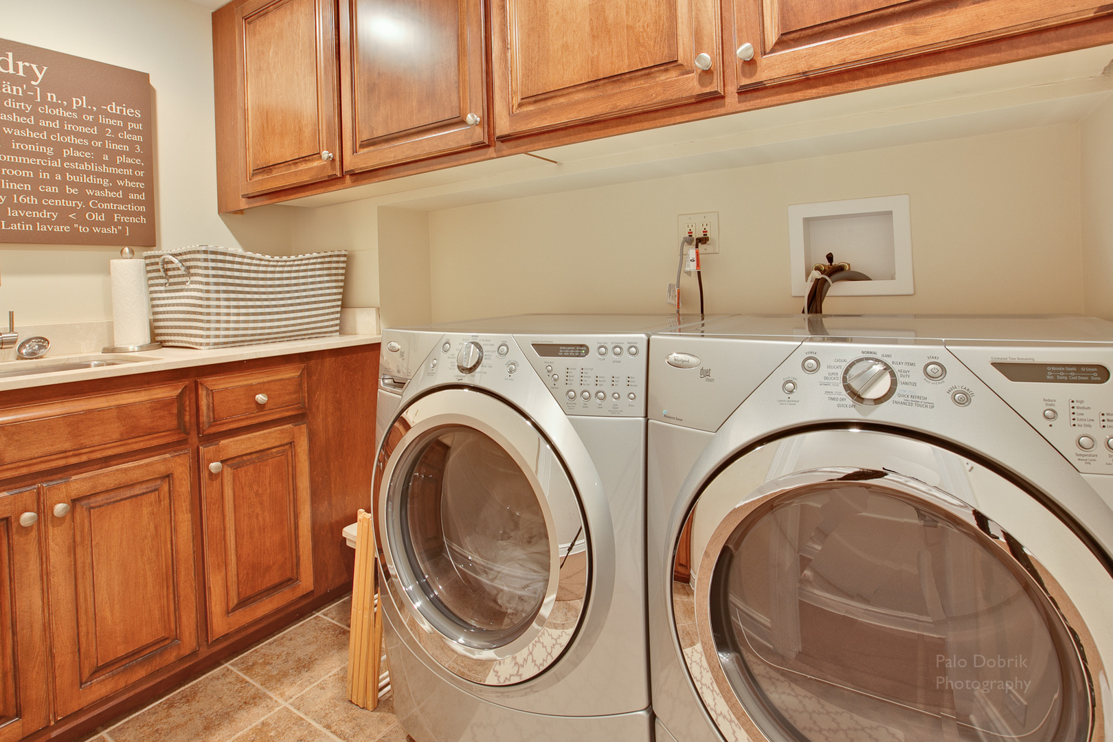 231 Franklin Road Glencoe, IL 60022 - Photo 35 of 49 a utility room with dryer and washer