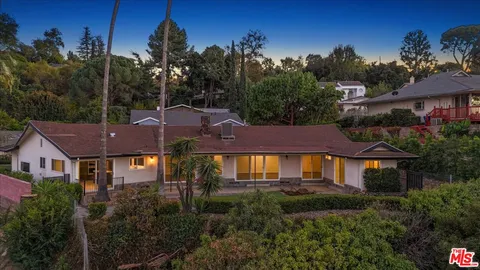 $2,049,500 | 15451 Longbow Drive, Sherman Oaks, CA 91403